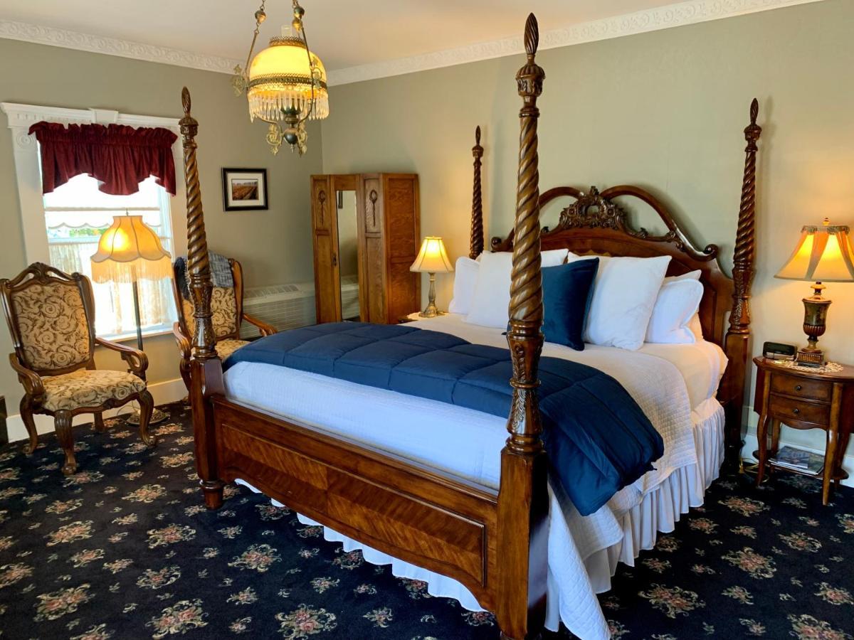 Forfriends Inn Wine Country Bed And Breakfast Santa Ynez Exterior photo