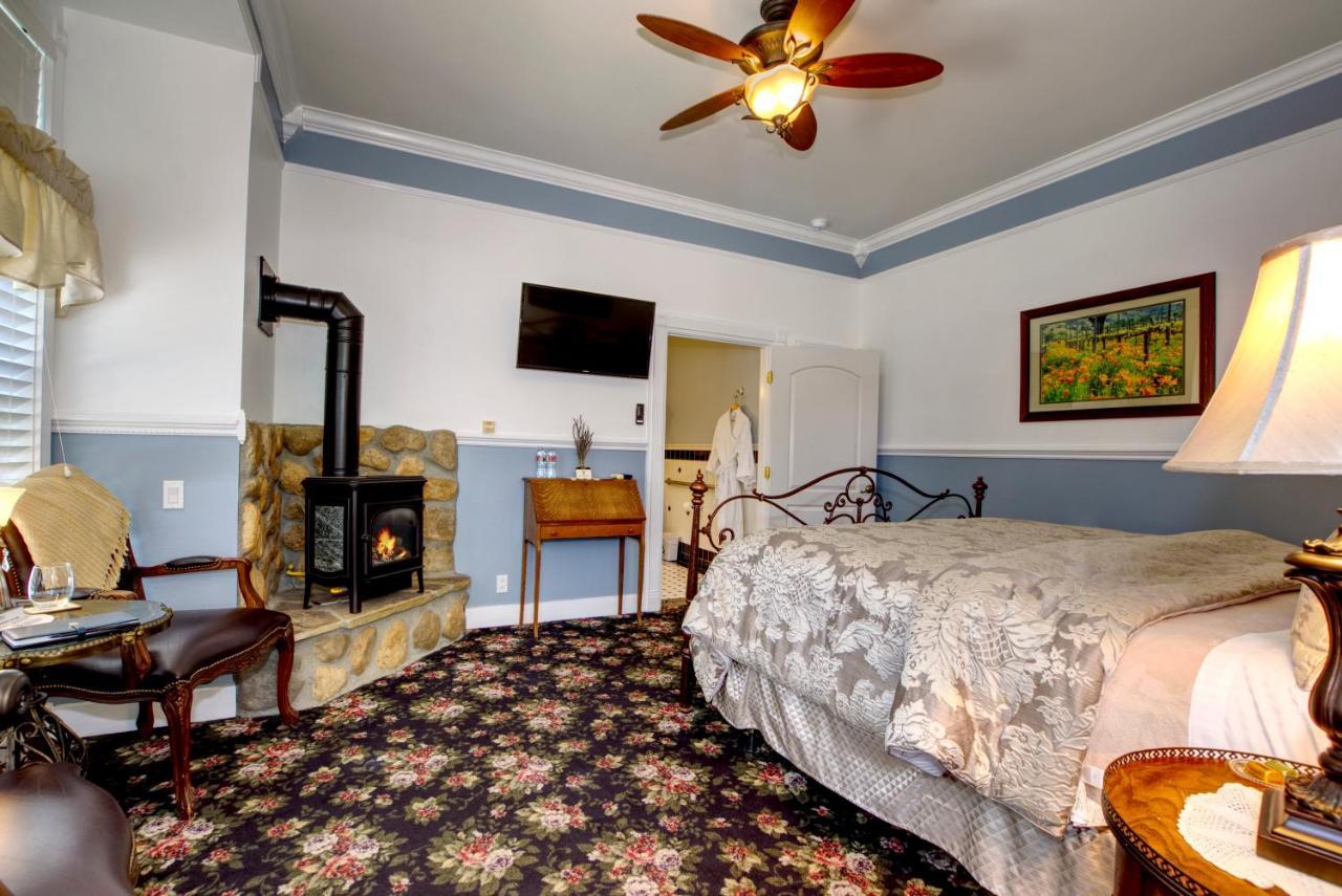 Forfriends Inn Wine Country Bed And Breakfast Santa Ynez Exterior photo